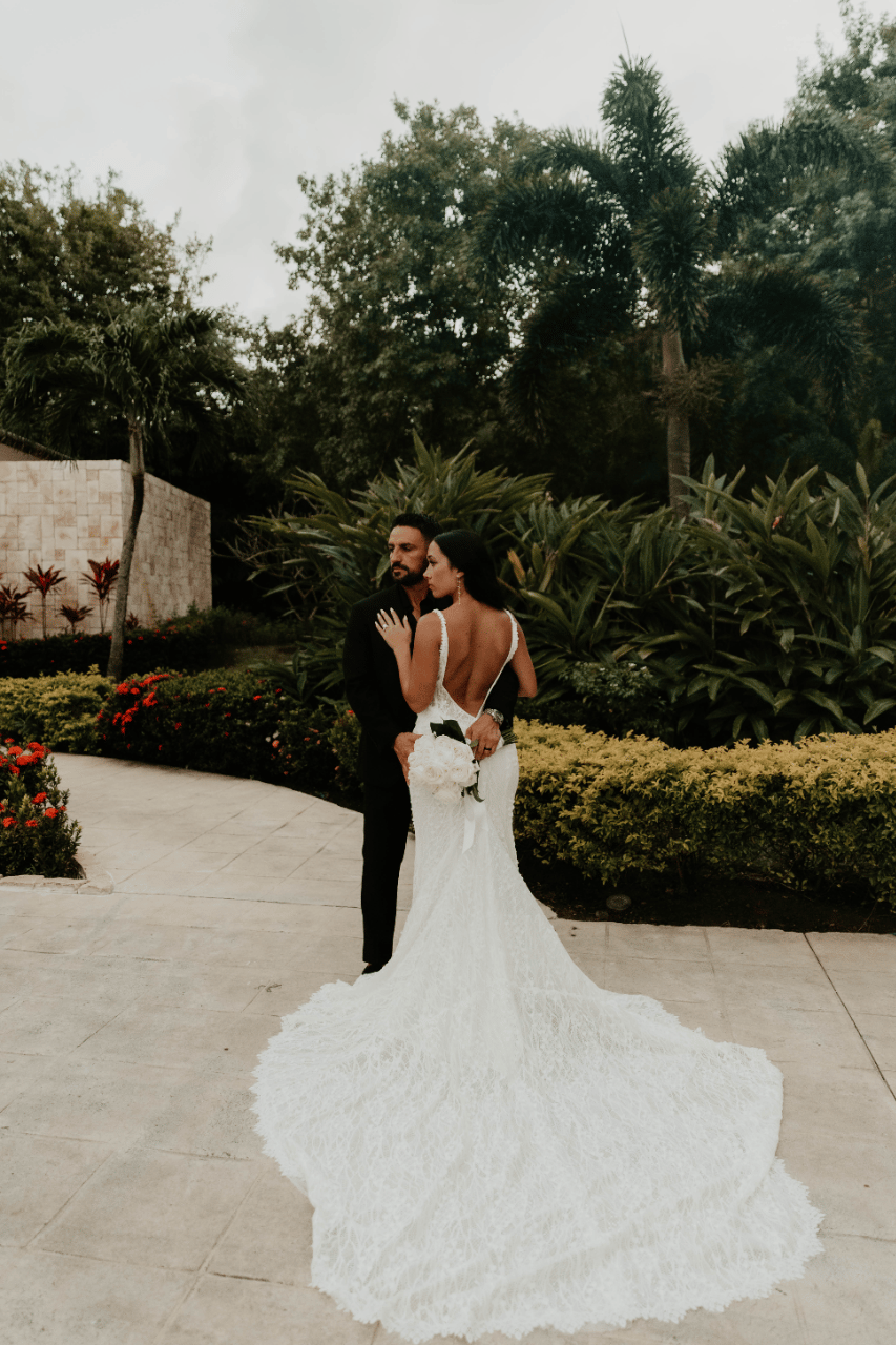 A Modern Winter Wedding at Royalton Resort & Spa photo 2