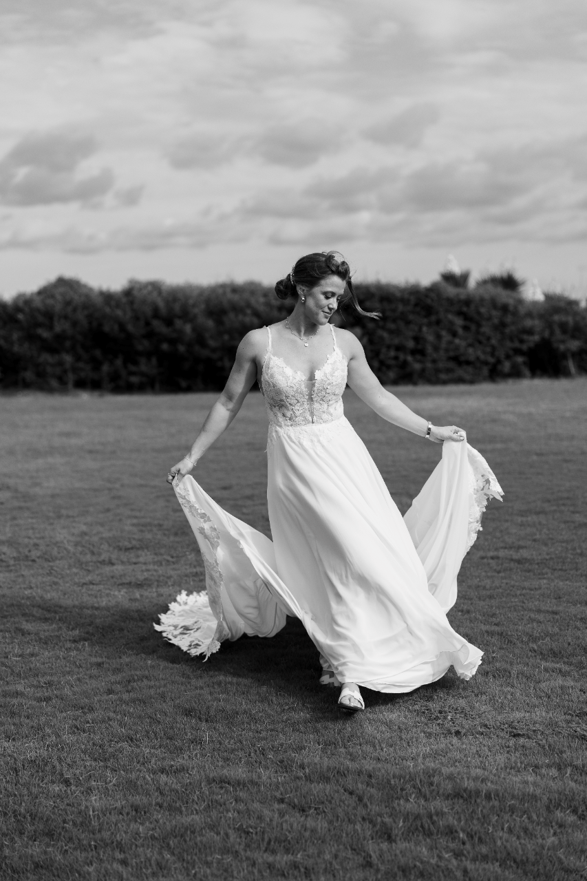 A Romantic Summer Elopement at Trailborn Surf and Sound