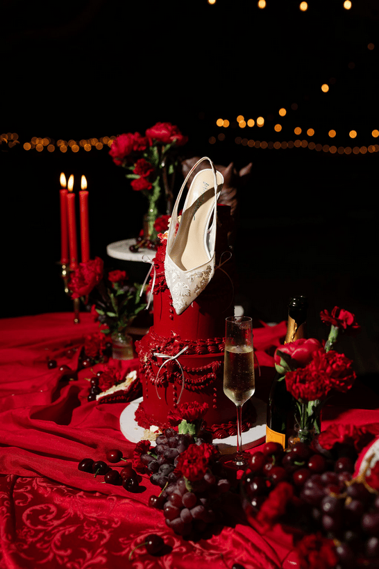 A Romantic Summer Editorial Shoot at Sycamore Bend Estate