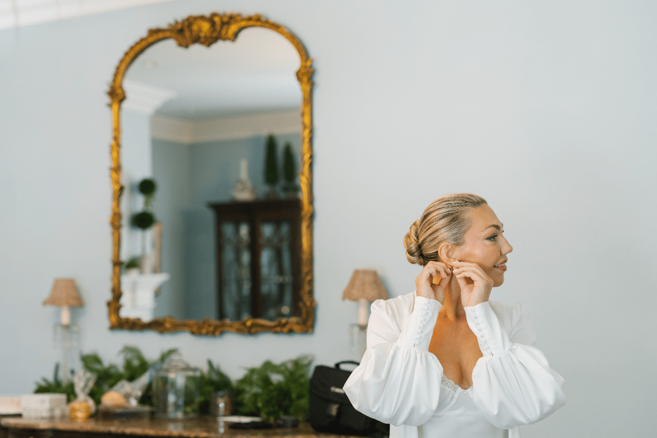 A Romantic Summer Wedding at Glen Manor House photo 4