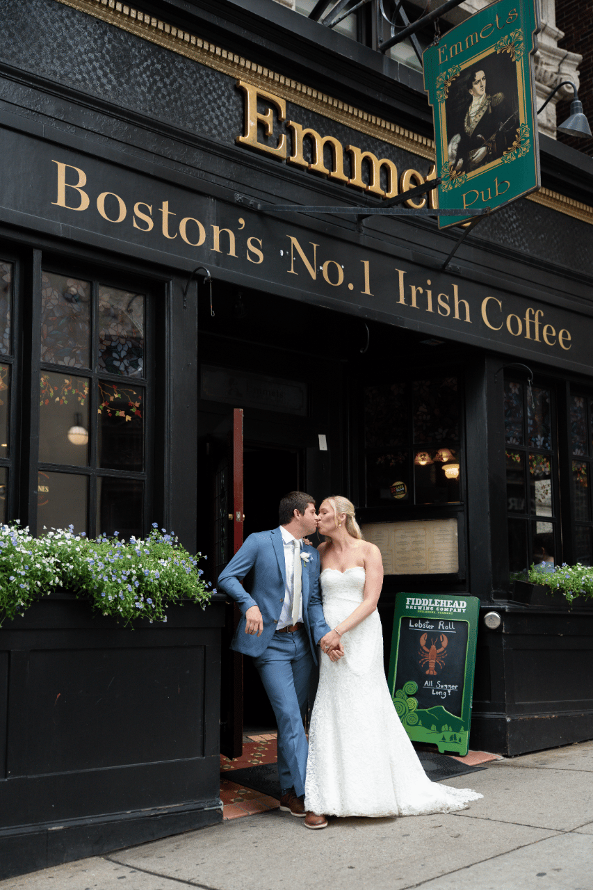 A Timeless Summer Wedding at the UMASS Club