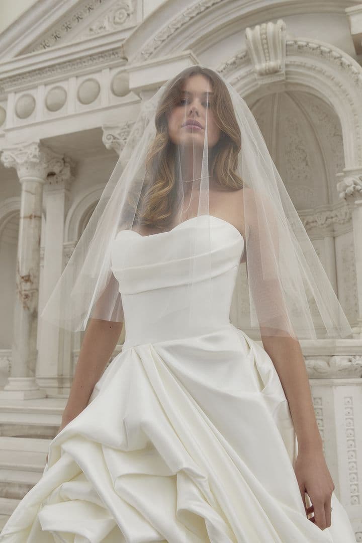 Blusher Veil (Style 2589V)