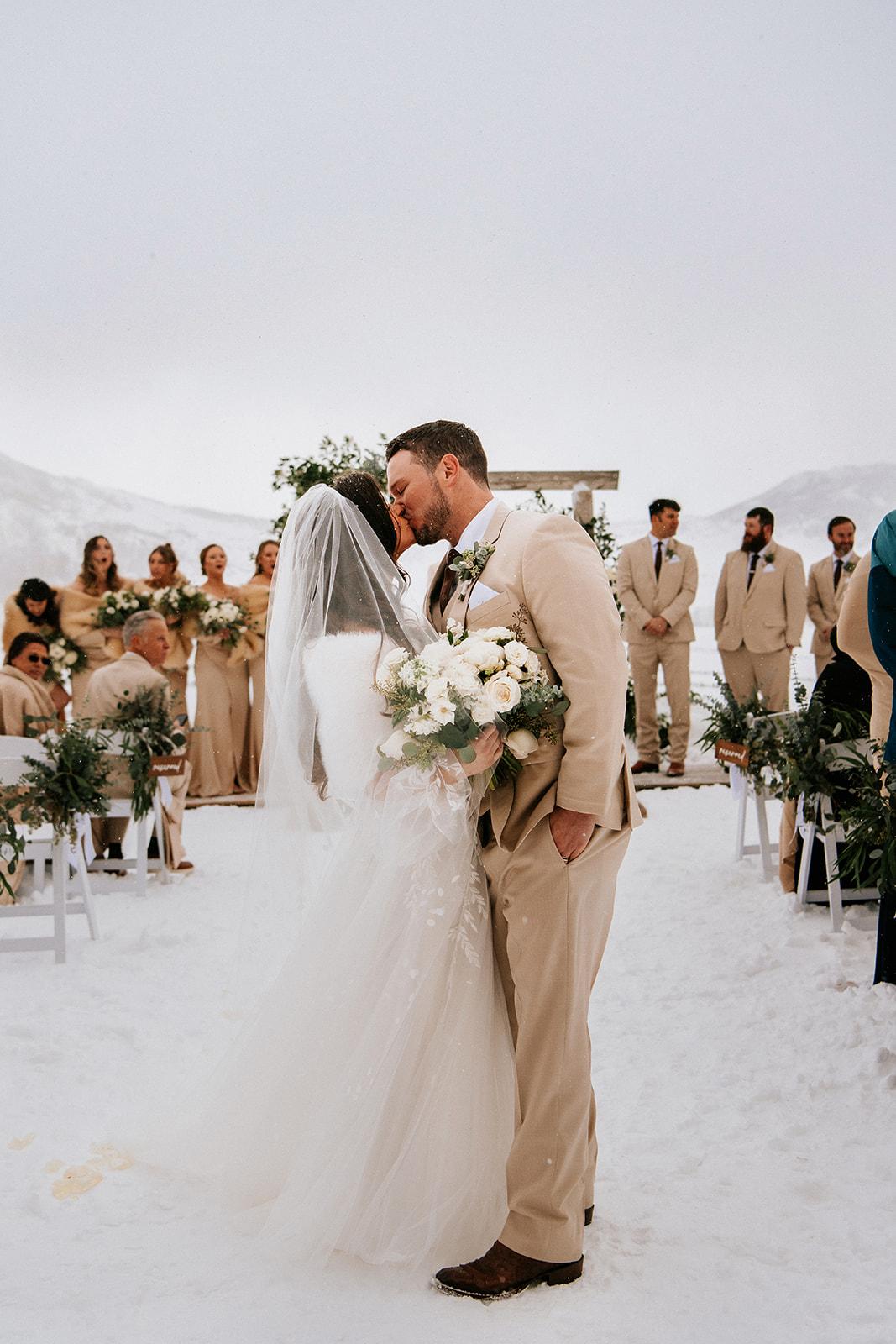 A Romantic Winter Wedding at La Joya Dulce 51