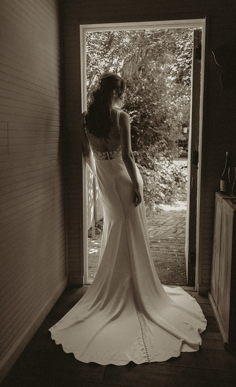 A Romantic Summer Wedding at Waterloo Village photo 3