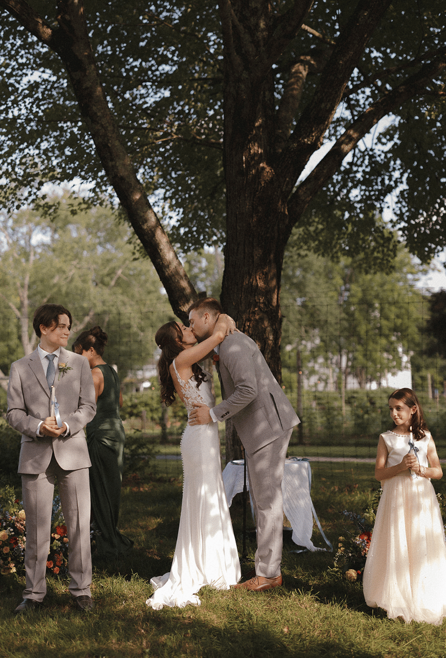 Allie Degleris & Pat Geiger's wedding-image-18
