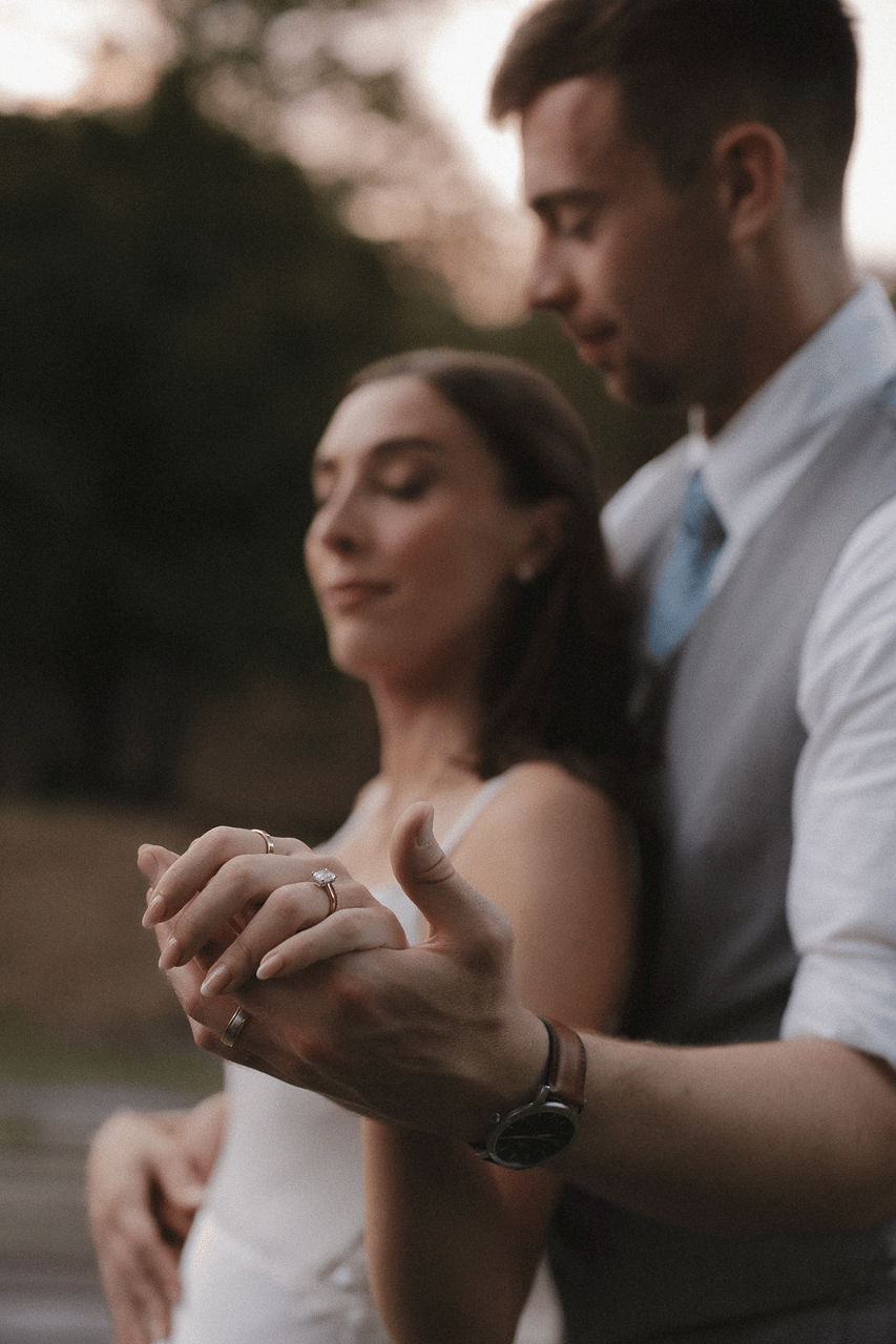Allie Degleris & Pat Geiger's wedding-image-4