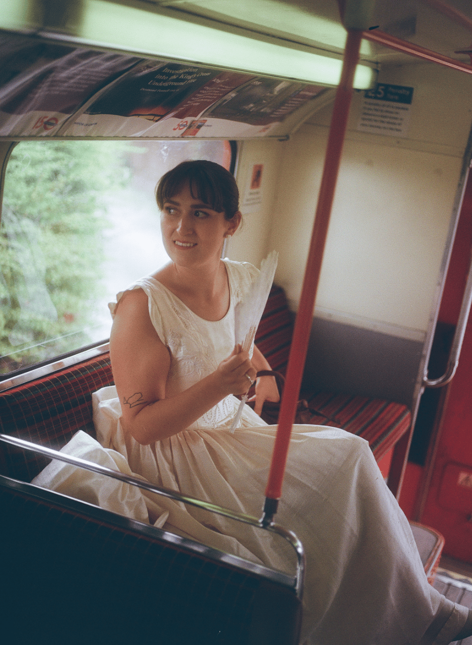 Bride on london bus, 120 film