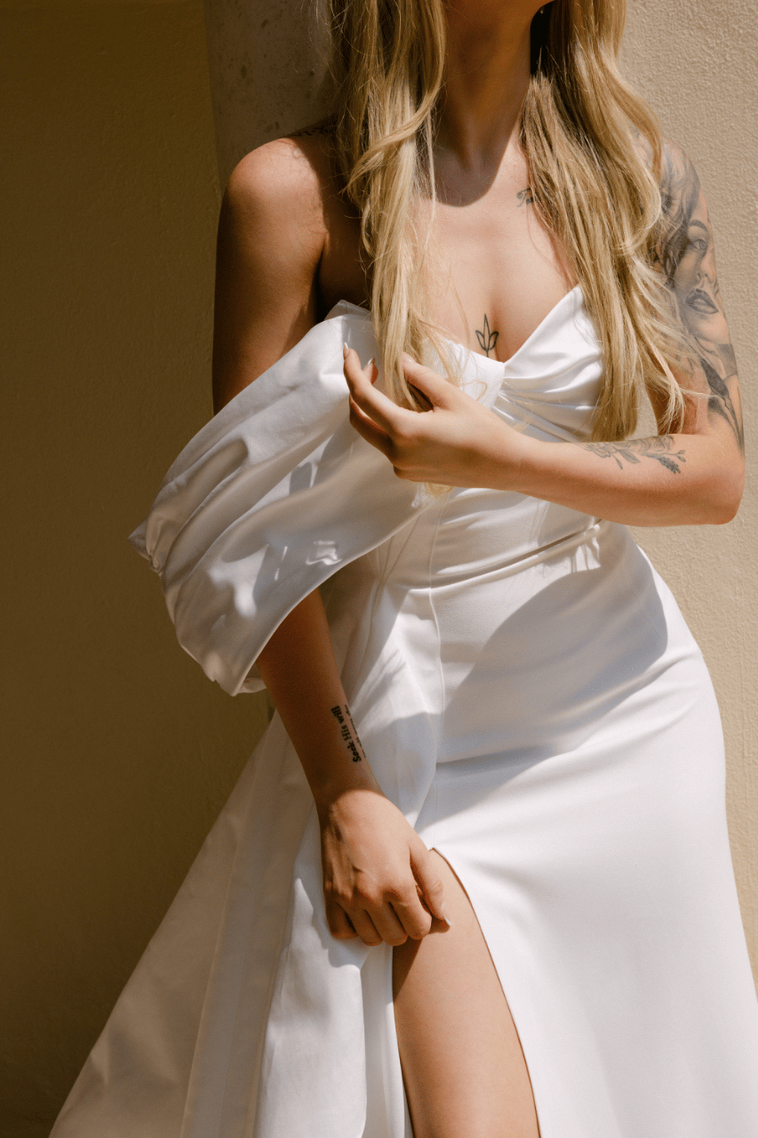 A Non-Traditional Spring Wedding at Villa La Joya photo 2