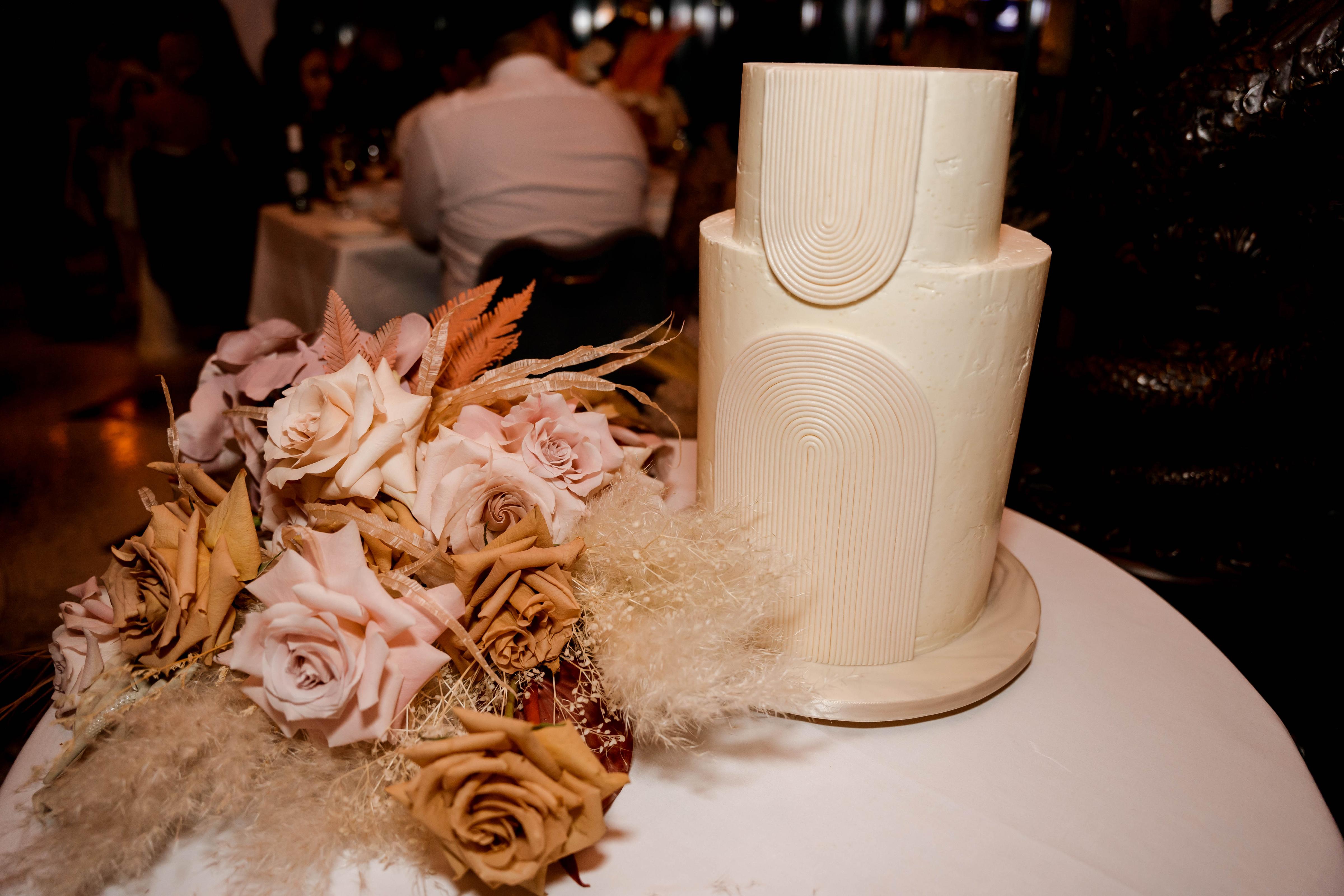 A Boho Spring Wedding at The Mayfair Supper Club at Bellagio 15
