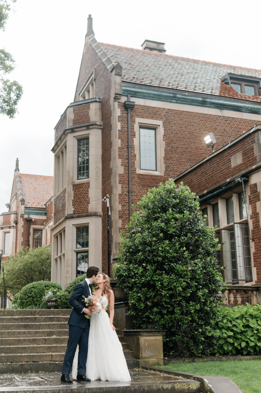 The Waveny House