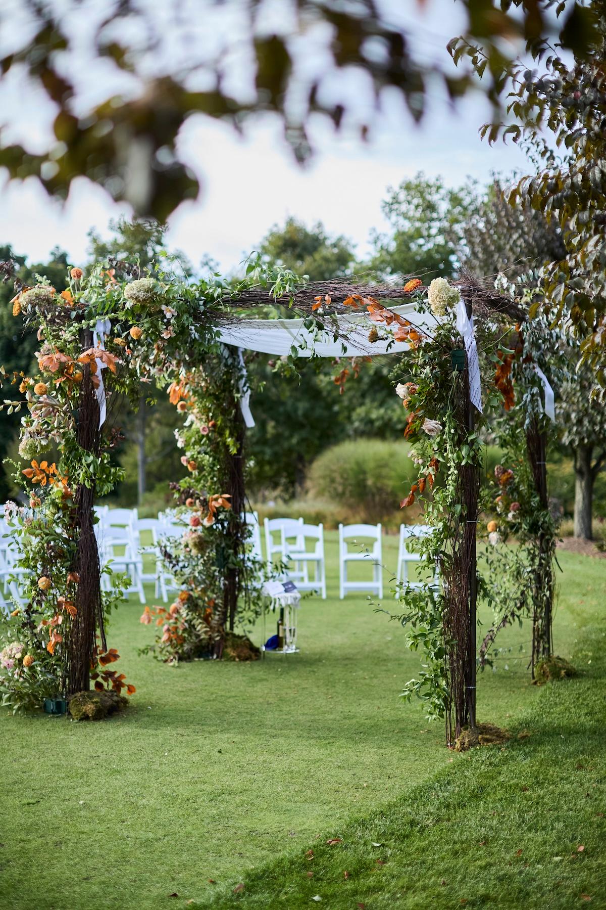A Romantic Fall Wedding at the Rolling Hills Country Club 43