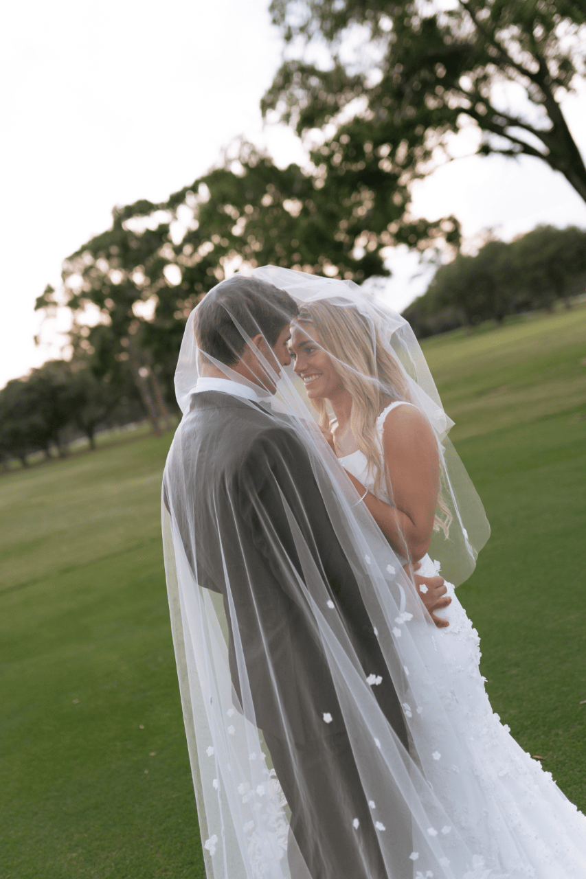 Hannah Swinney & Will Swinney's wedding-image-24