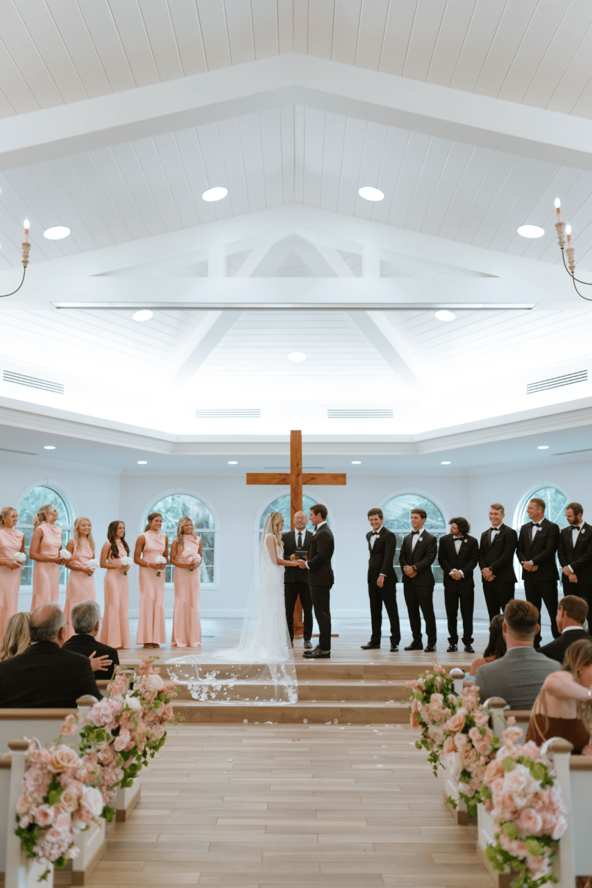 Hannah Swinney & Will Swinney's wedding-image-16