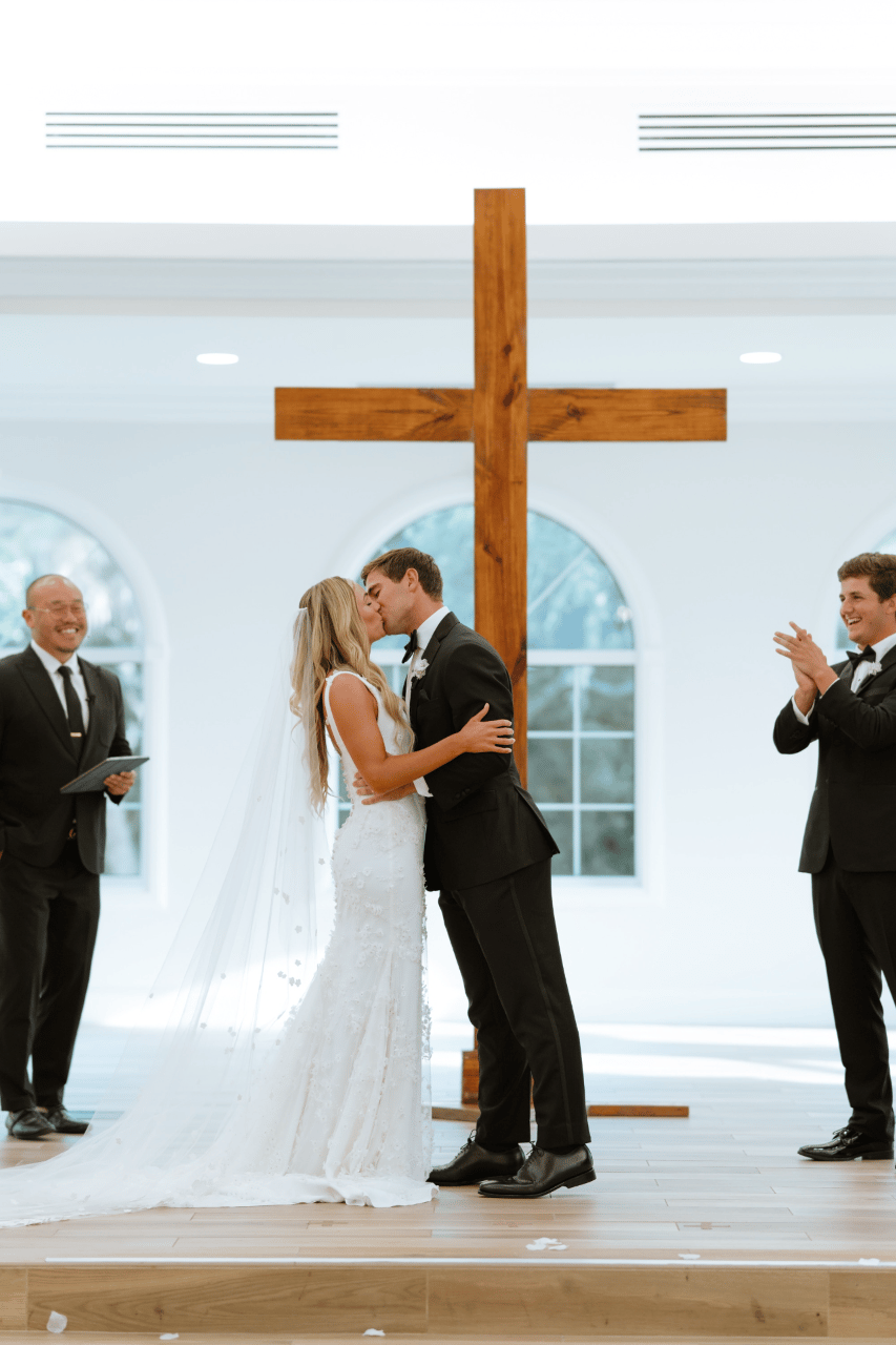 Hannah Swinney & Will Swinney's wedding-image-17