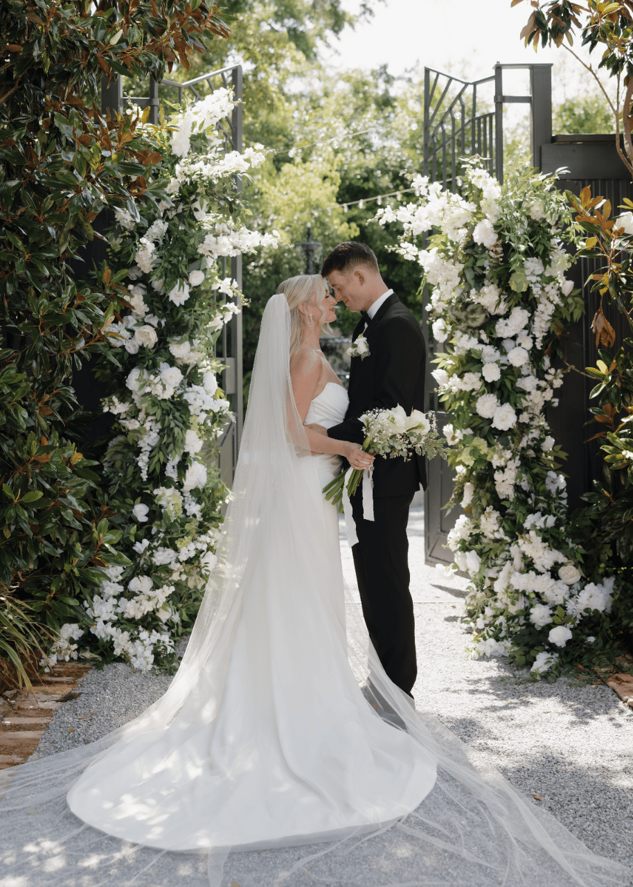 A Glamorous Summer Wedding at Supposey Warehouse & Gardens photo 2