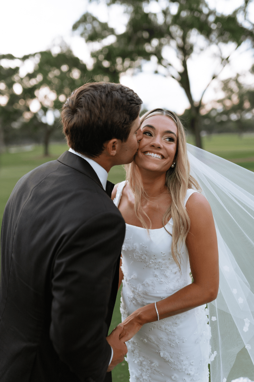 Hannah Swinney & Will Swinney's wedding-image-23