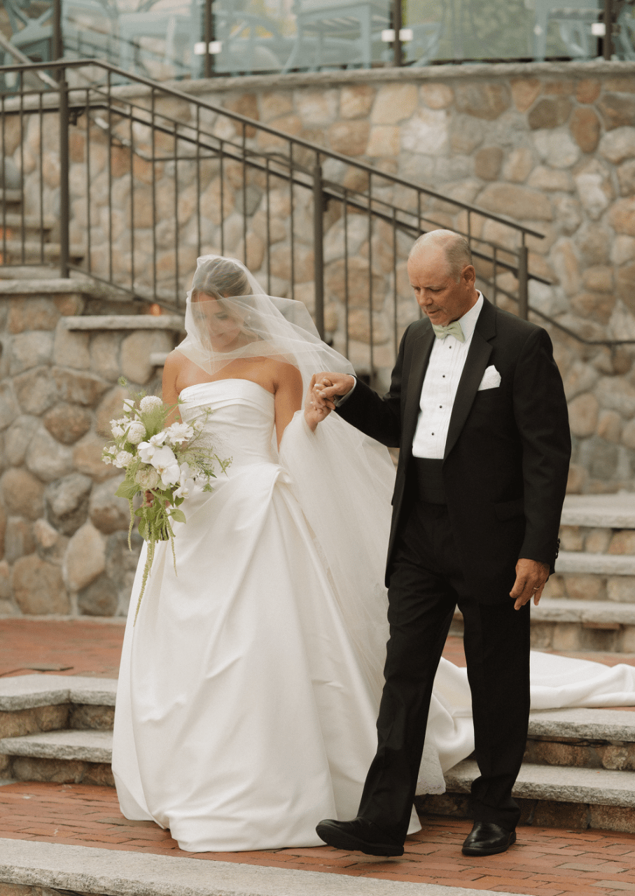 Madeline Maniscalco & Tyler Maniscalco's wedding-image-10