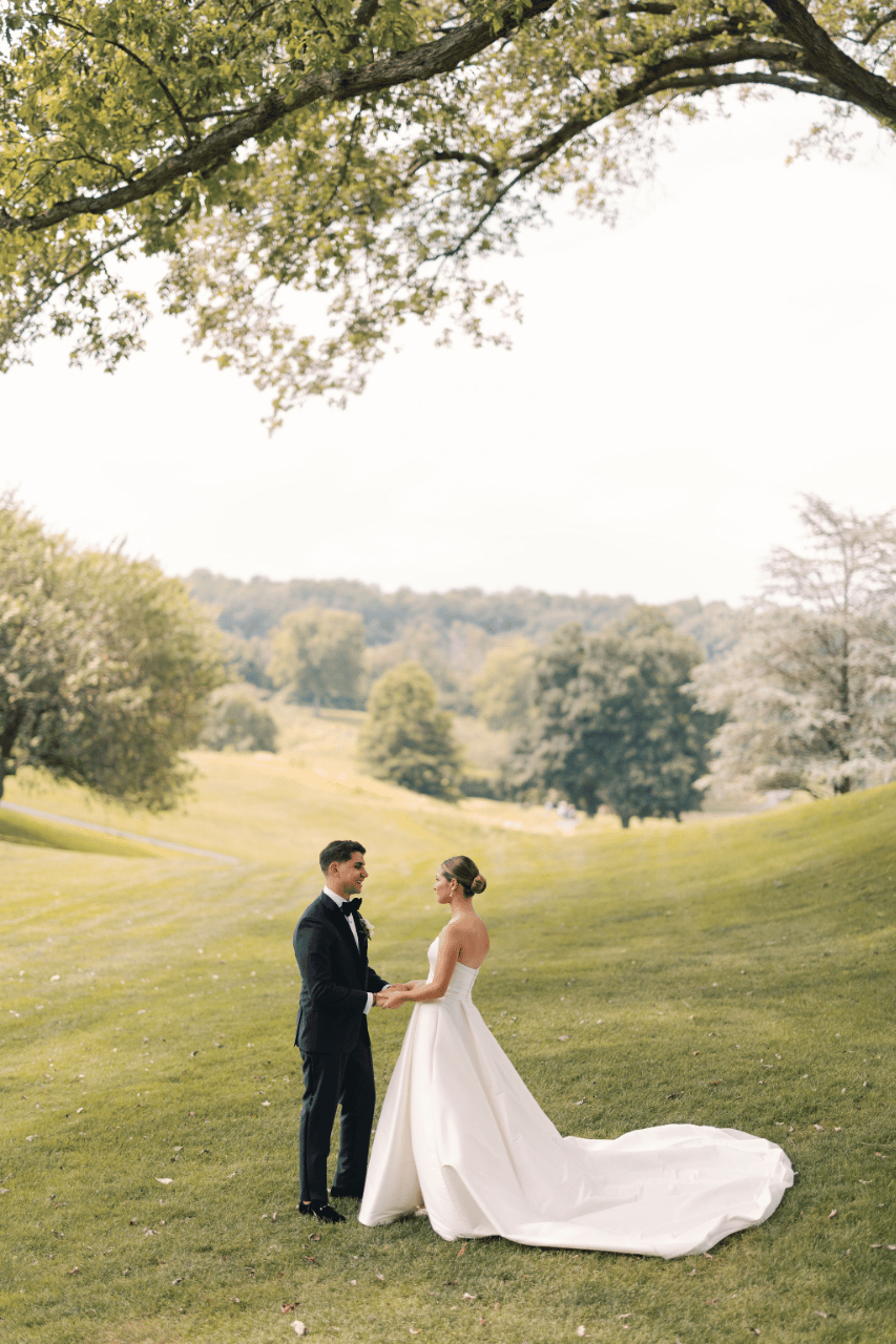 A Romantic Summer Wedding at Scarsdale Golf Club photo 5