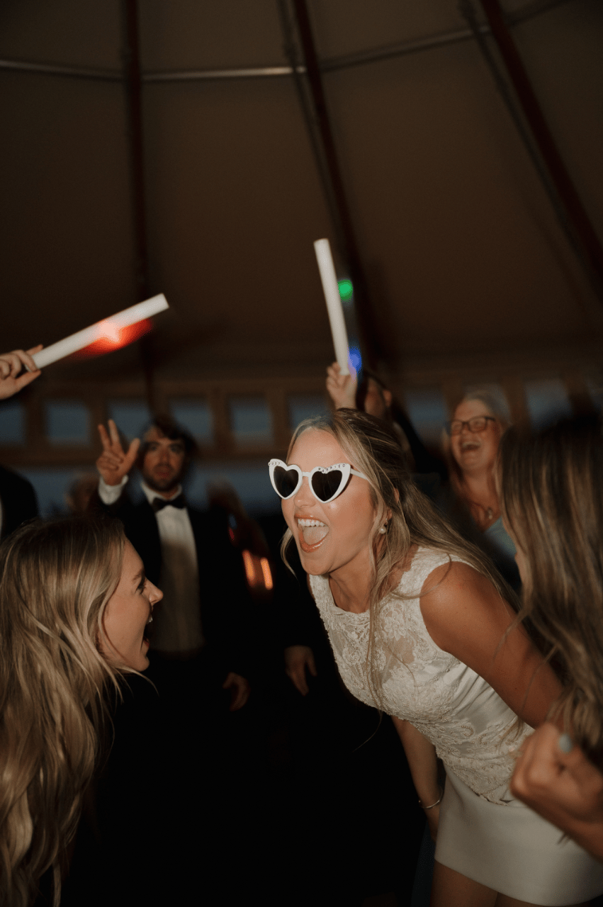 Madeline Maniscalco & Tyler Maniscalco's wedding-image-9
