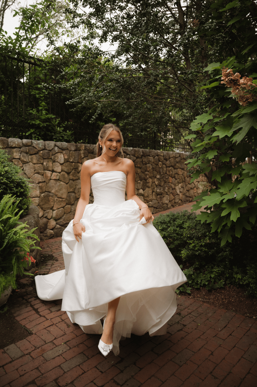 Pen LIV Bridal