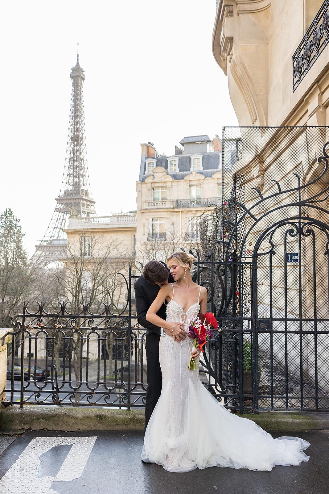 A Romantic Winter Editorial in Pairs, France 22