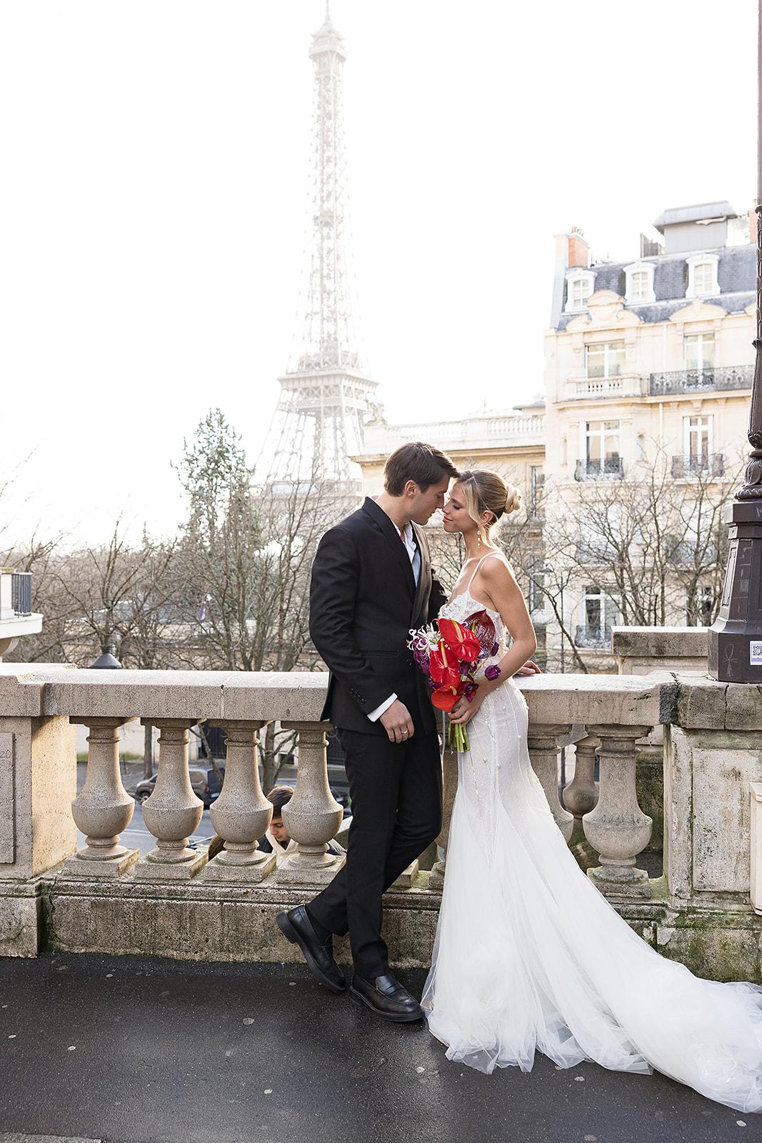 A Romantic Winter Editorial in Pairs, France 16