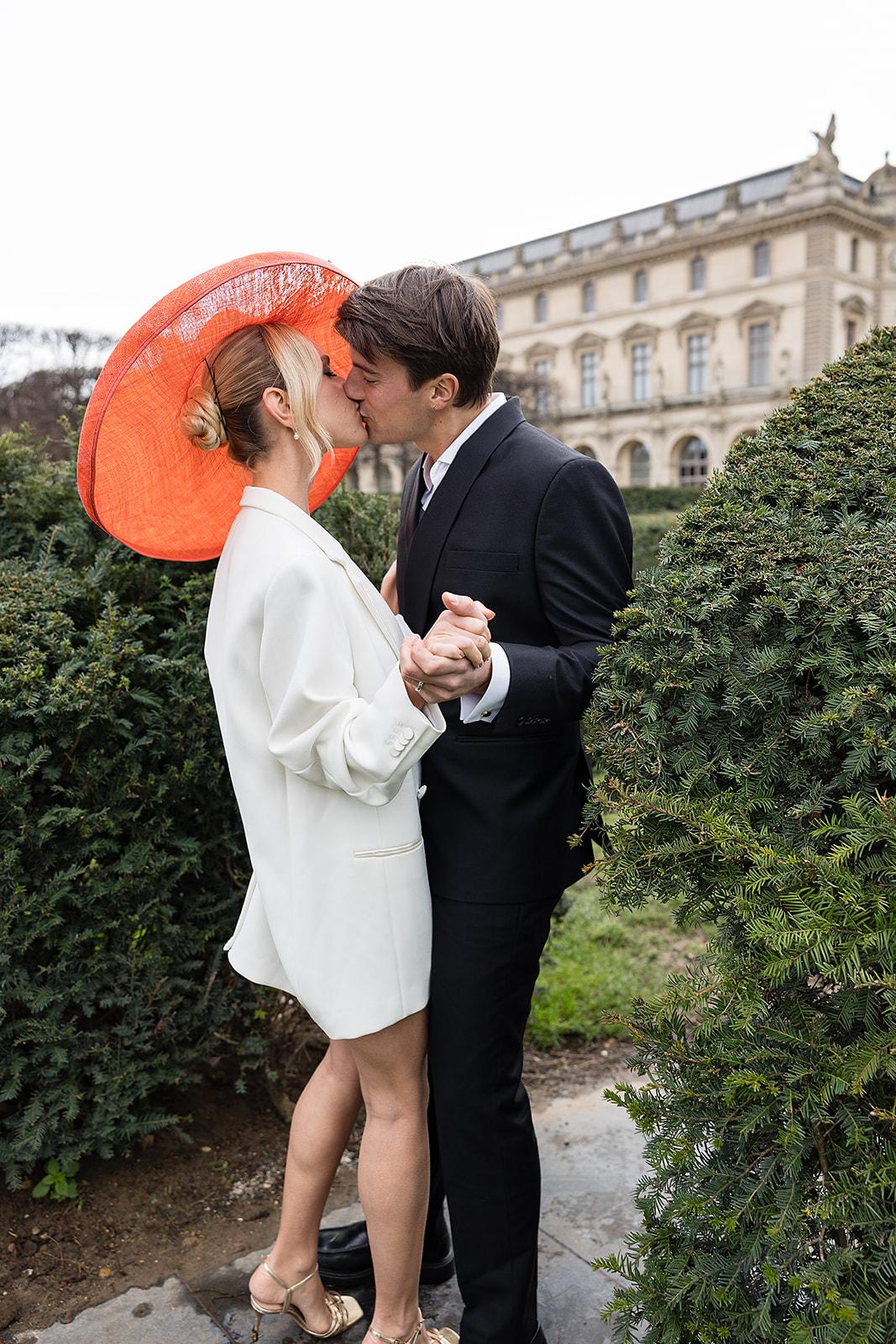 A Romantic Winter Editorial in Pairs, France 21