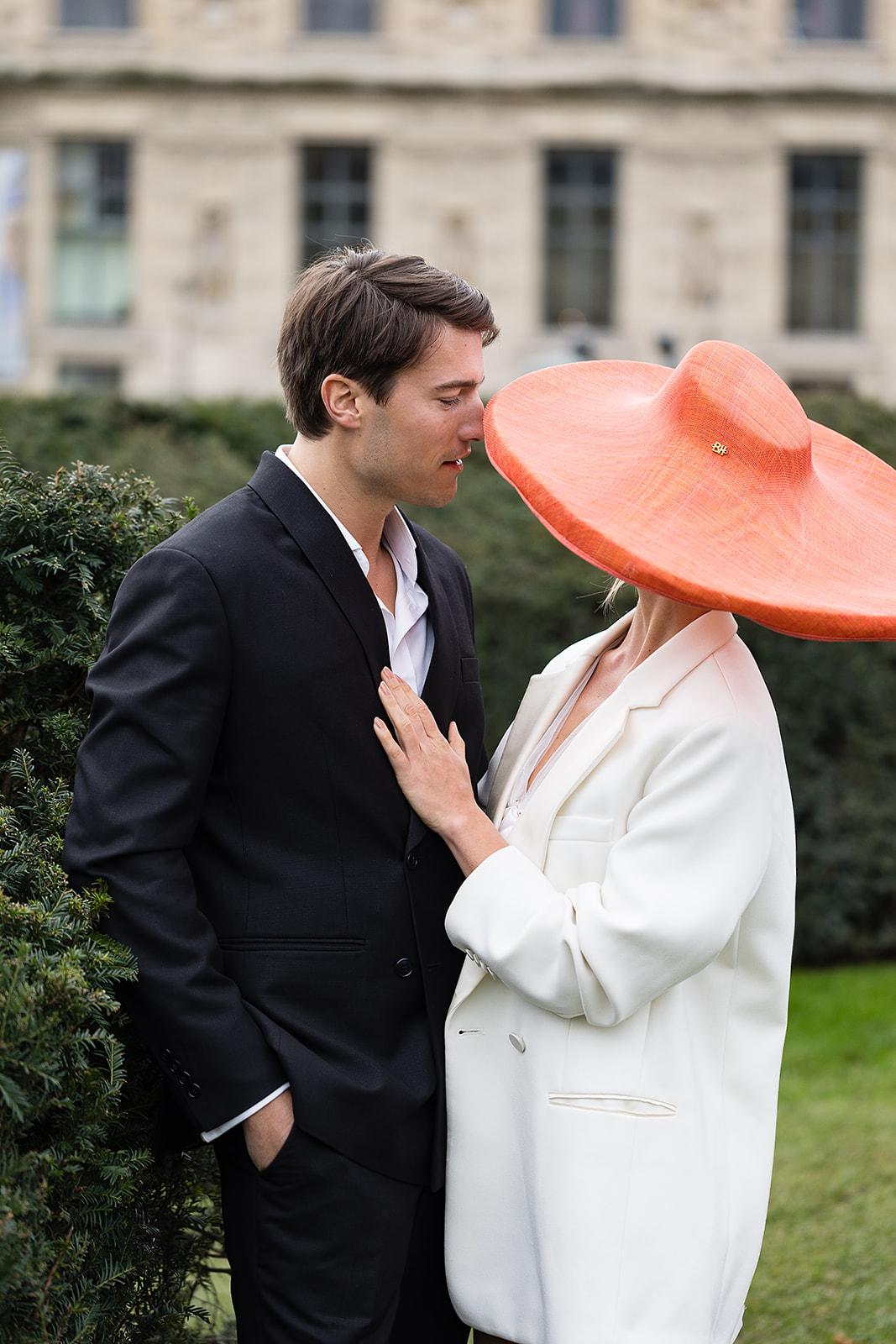A Romantic Winter Editorial in Pairs, France 12