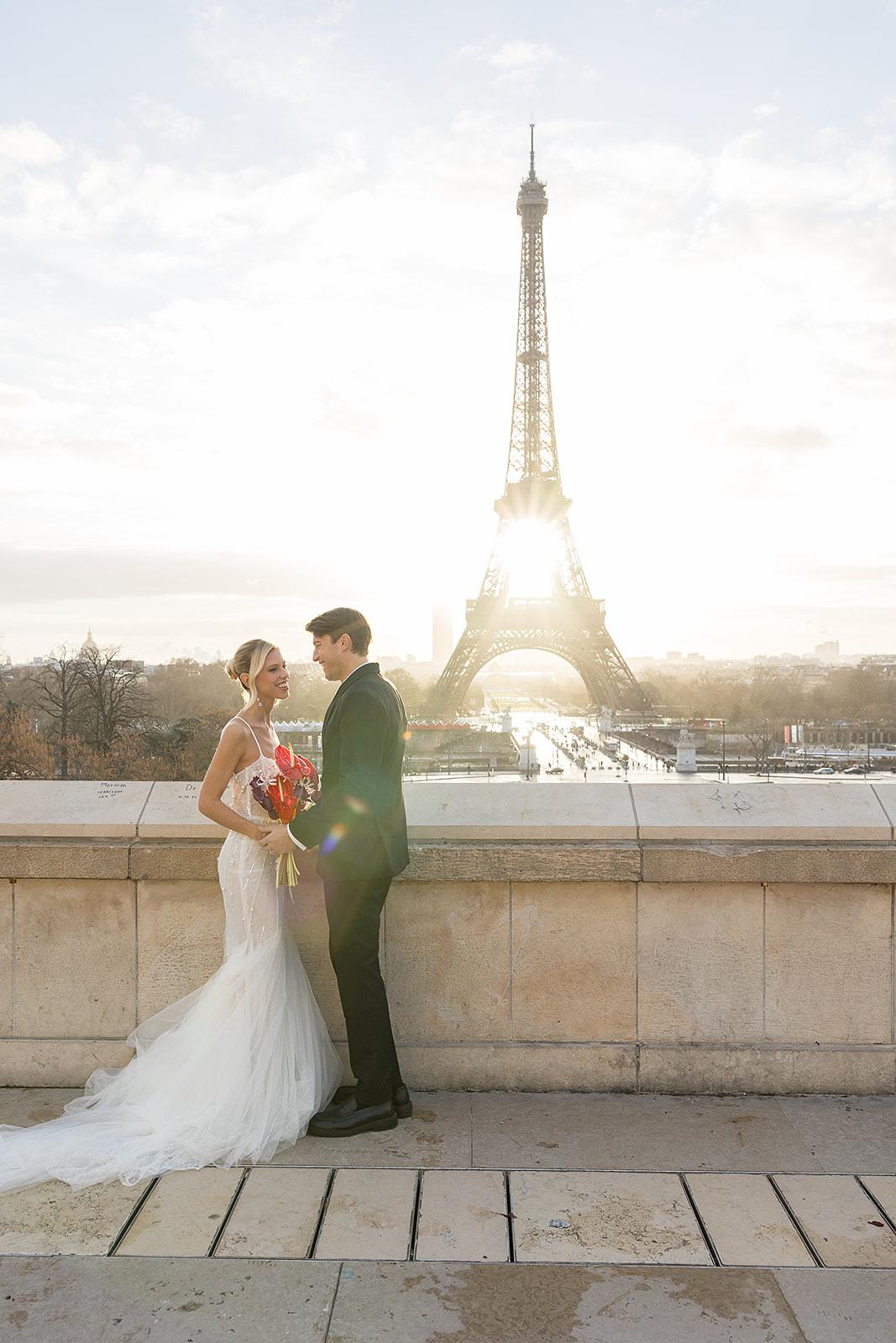 A Romantic Winter Editorial in Pairs, France 9
