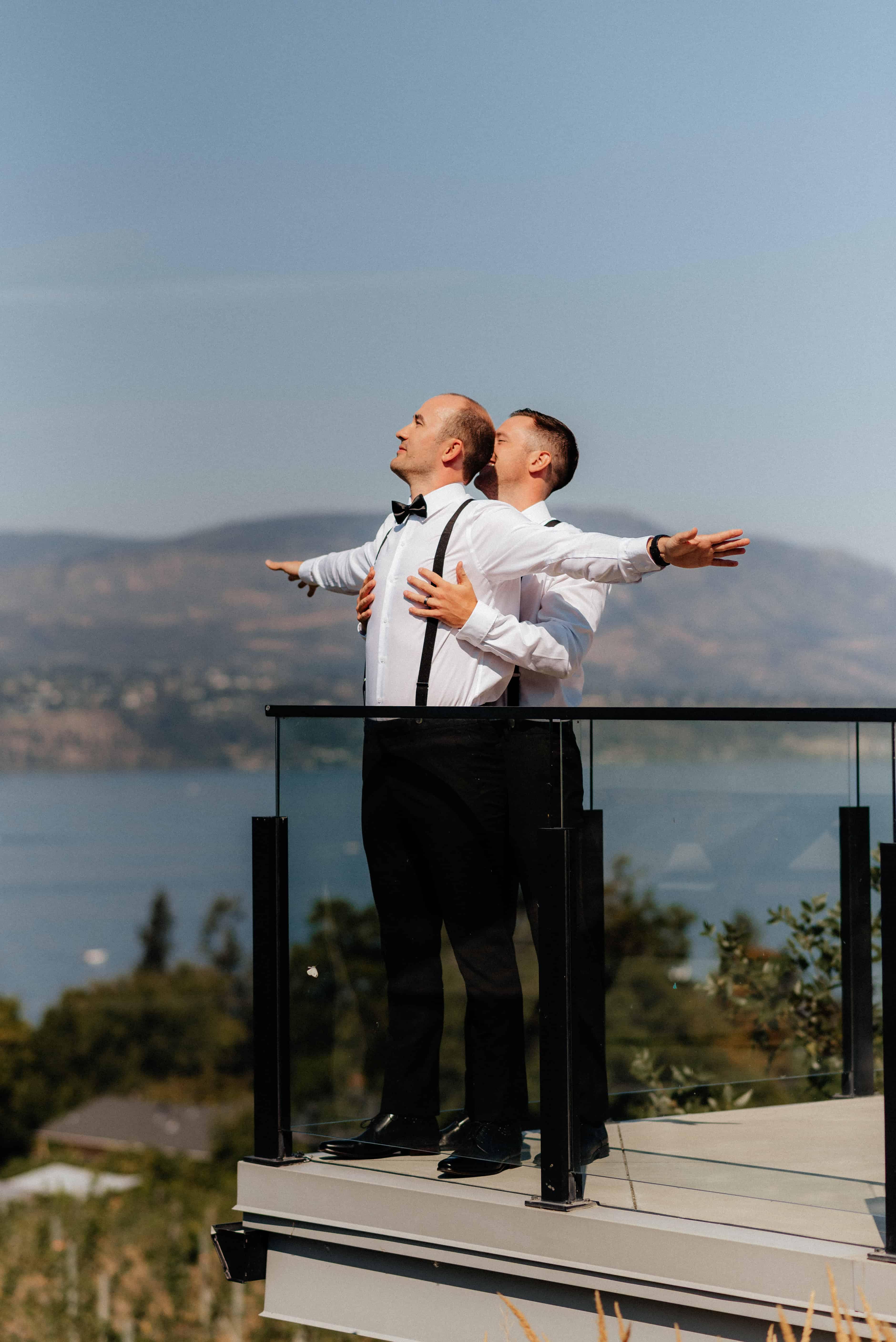 A Romantic Fall Wedding at Summerhill Pyramid Winery photo 2