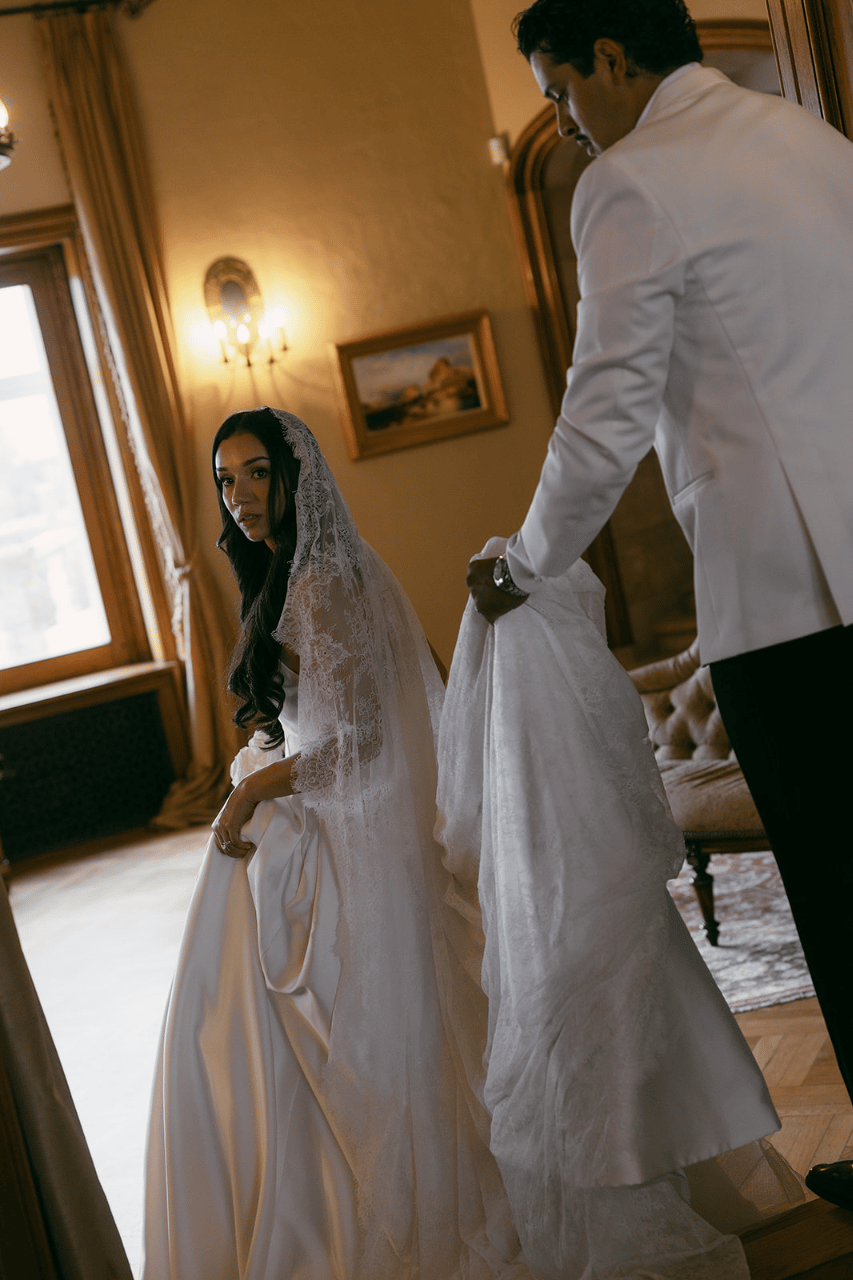 Mariela Hernandez-Loya & Marcus Pando's wedding-image-5