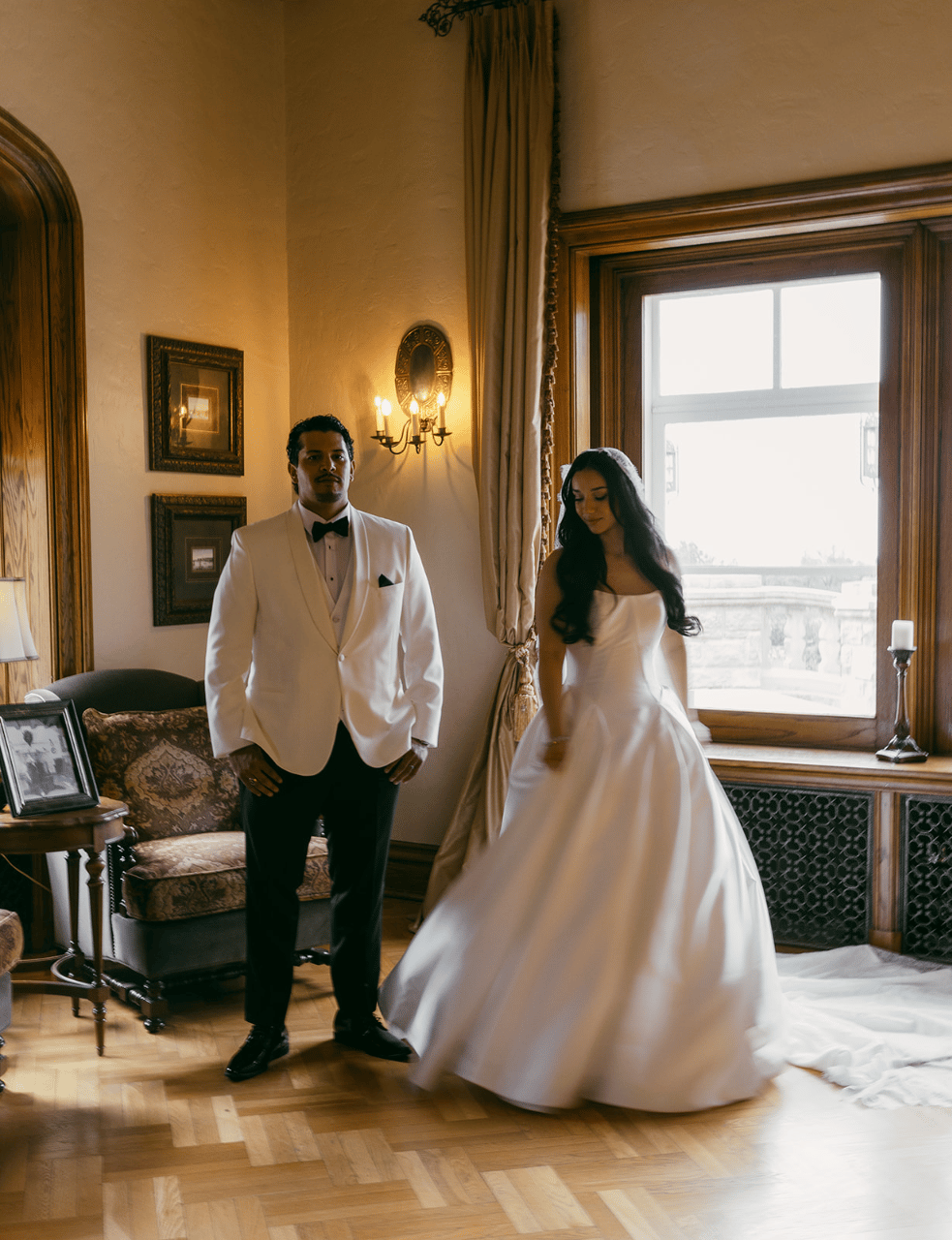 Mariela Hernandez-Loya & Marcus Pando's wedding-image-50