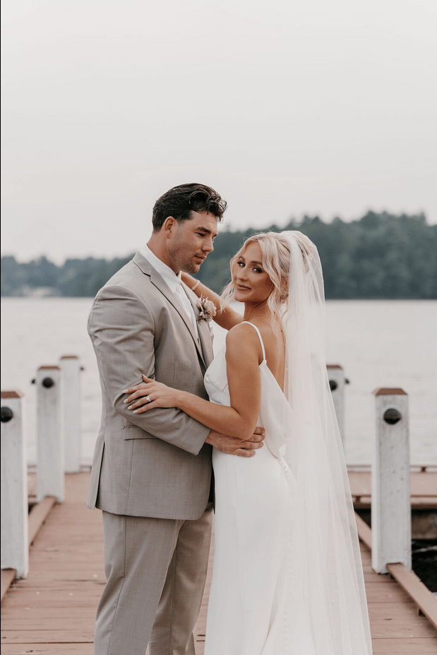 A Classic Summer Wedding at The Lakehouse