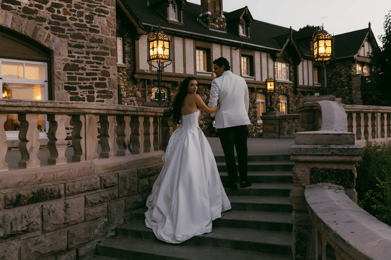 Mariela Hernandez-Loya & Marcus Pando's wedding-image-61
