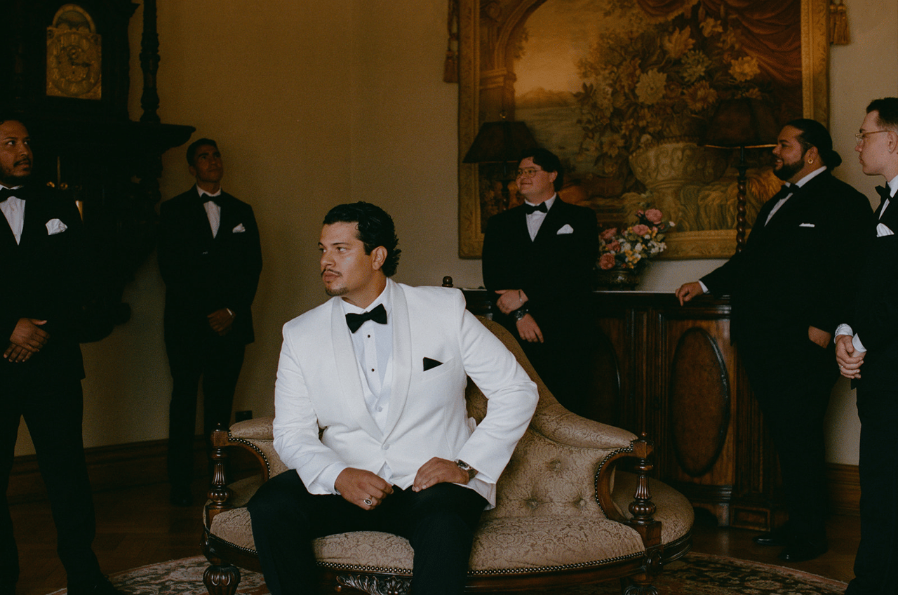 Mariela Hernandez-Loya & Marcus Pando's wedding-image-28