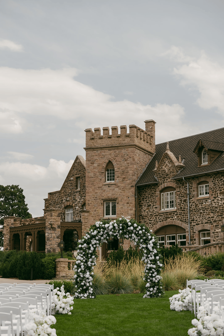 A Romantic Summer Wedding at Highlands Ranch Mansion