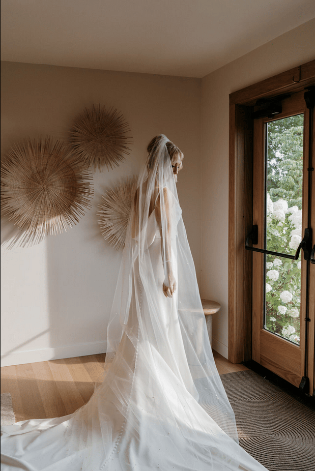 A Classic Summer Wedding at The Lakehouse photo 2