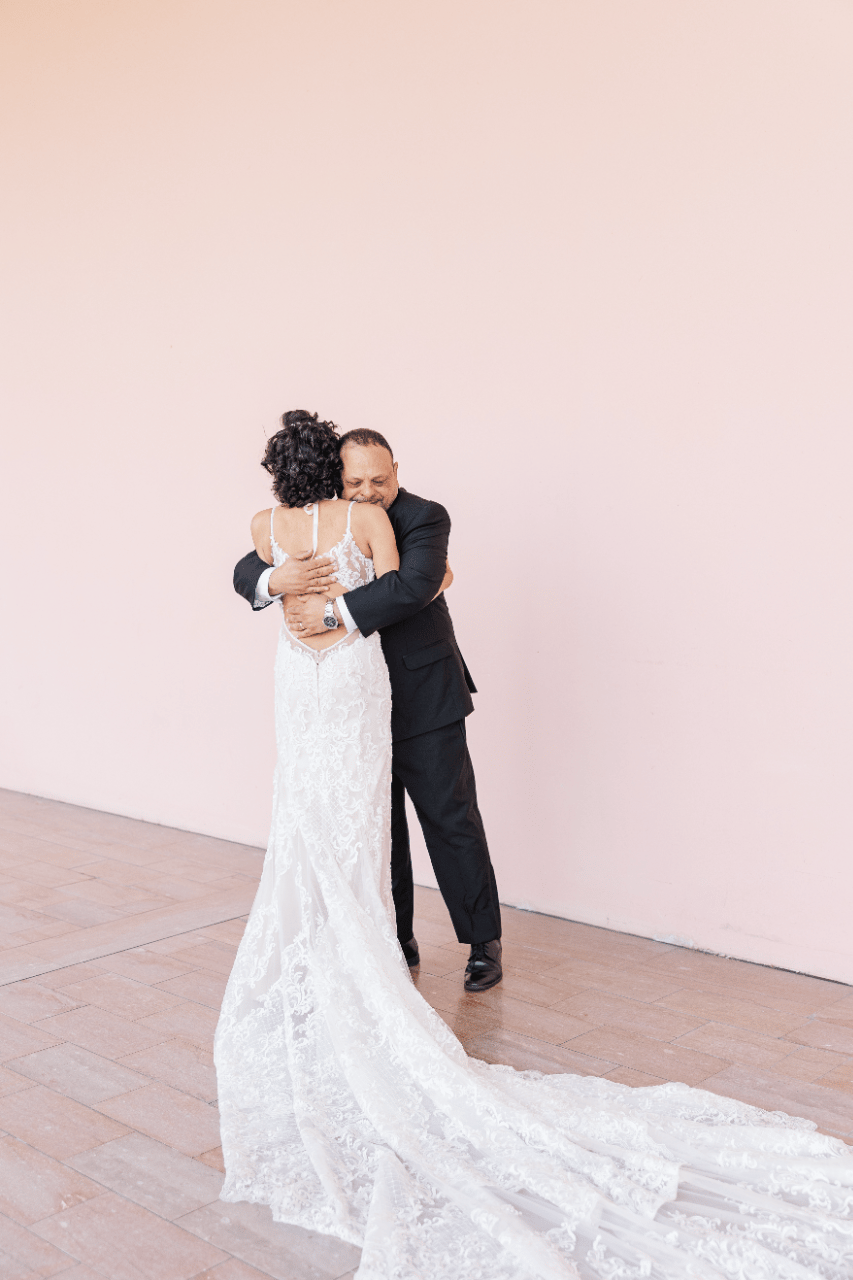 Noemi Alsina & Alcides Alsina's wedding-image-25