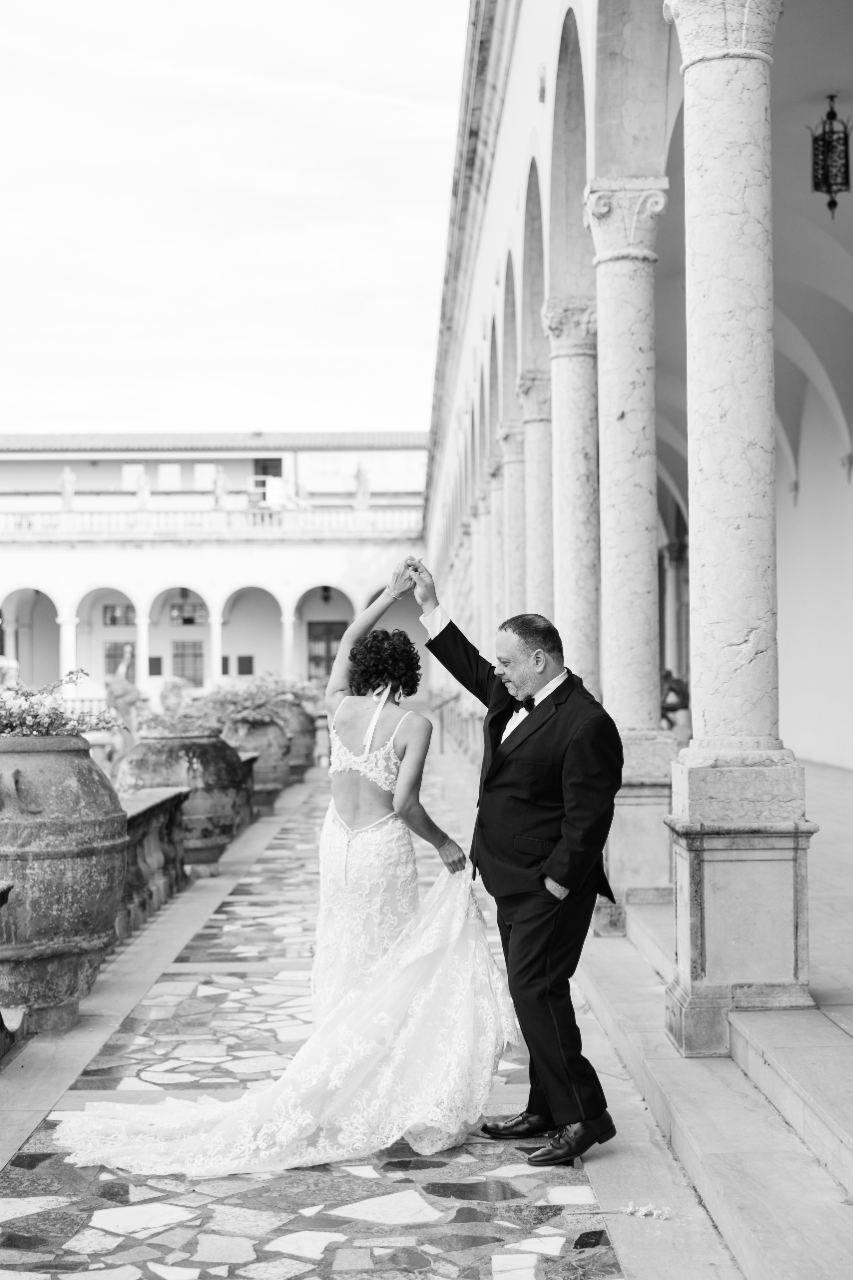 Noemi Alsina & Alcides Alsina's wedding-image-5