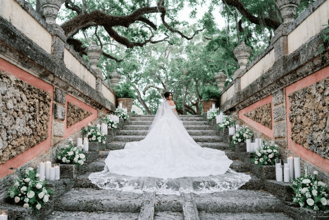 A Glamorous Summer Wedding at Vizcaya Museum and Gardens photo 3
