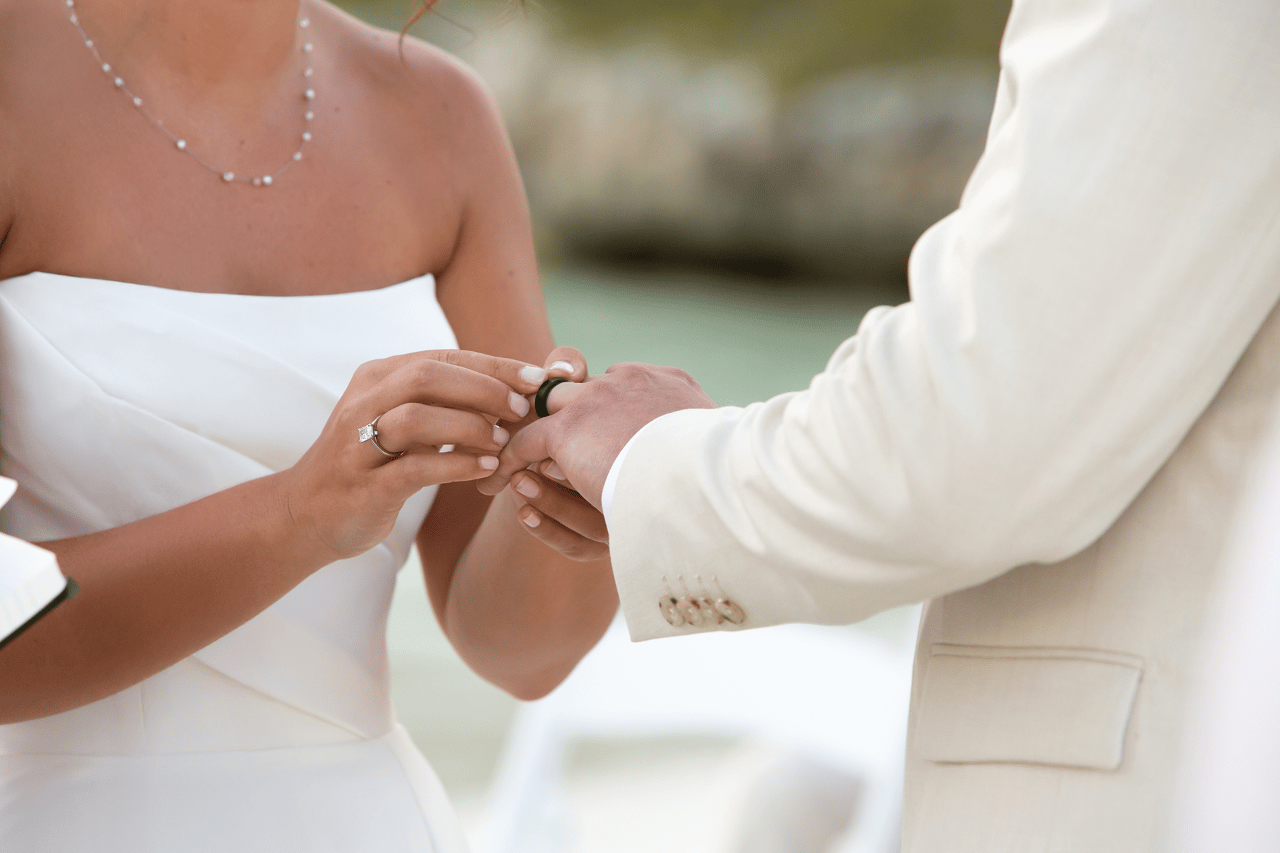 A Non-Traditional Spring Wedding at Emara Estate photo 3