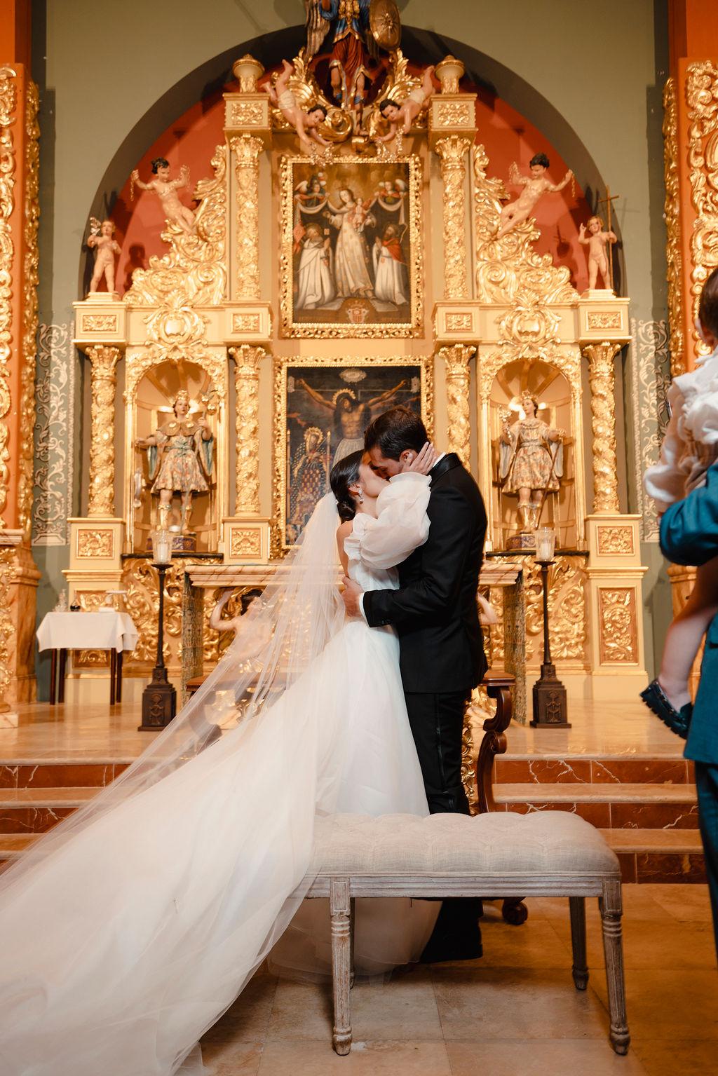 A Classic Fall Wedding at Sunset Point 40
