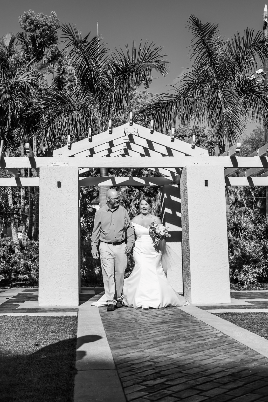 A Whimsical Spring Wedding at The Vinoy Resort & Golf Club photo 2