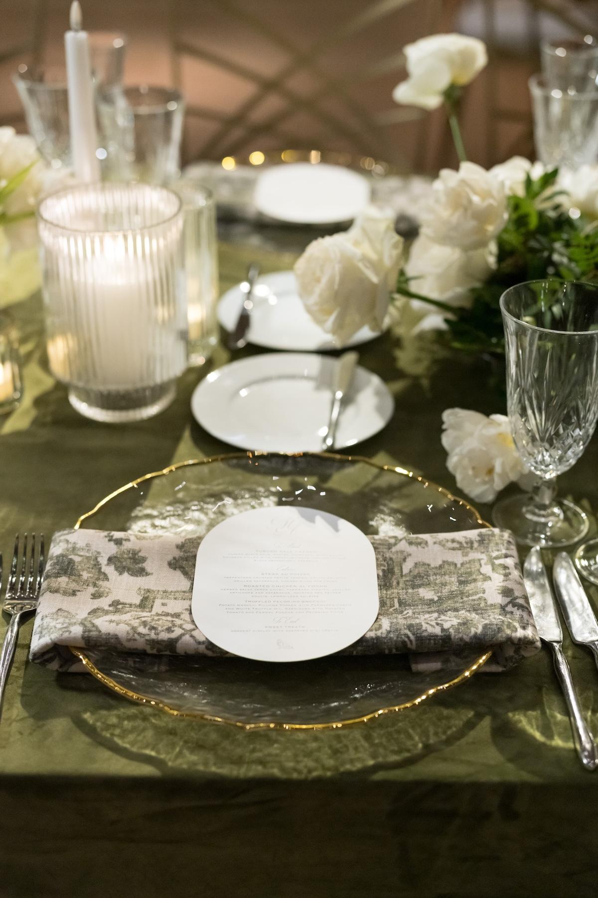 A Romantic Fall Wedding at the Art Institute of Chicago 31