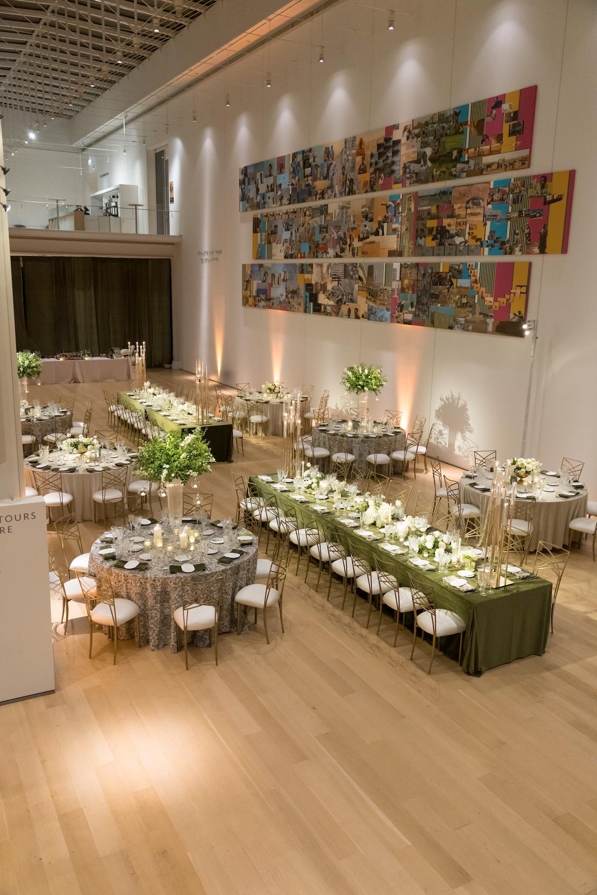 A Romantic Fall Wedding at the Art Institute of Chicago 45