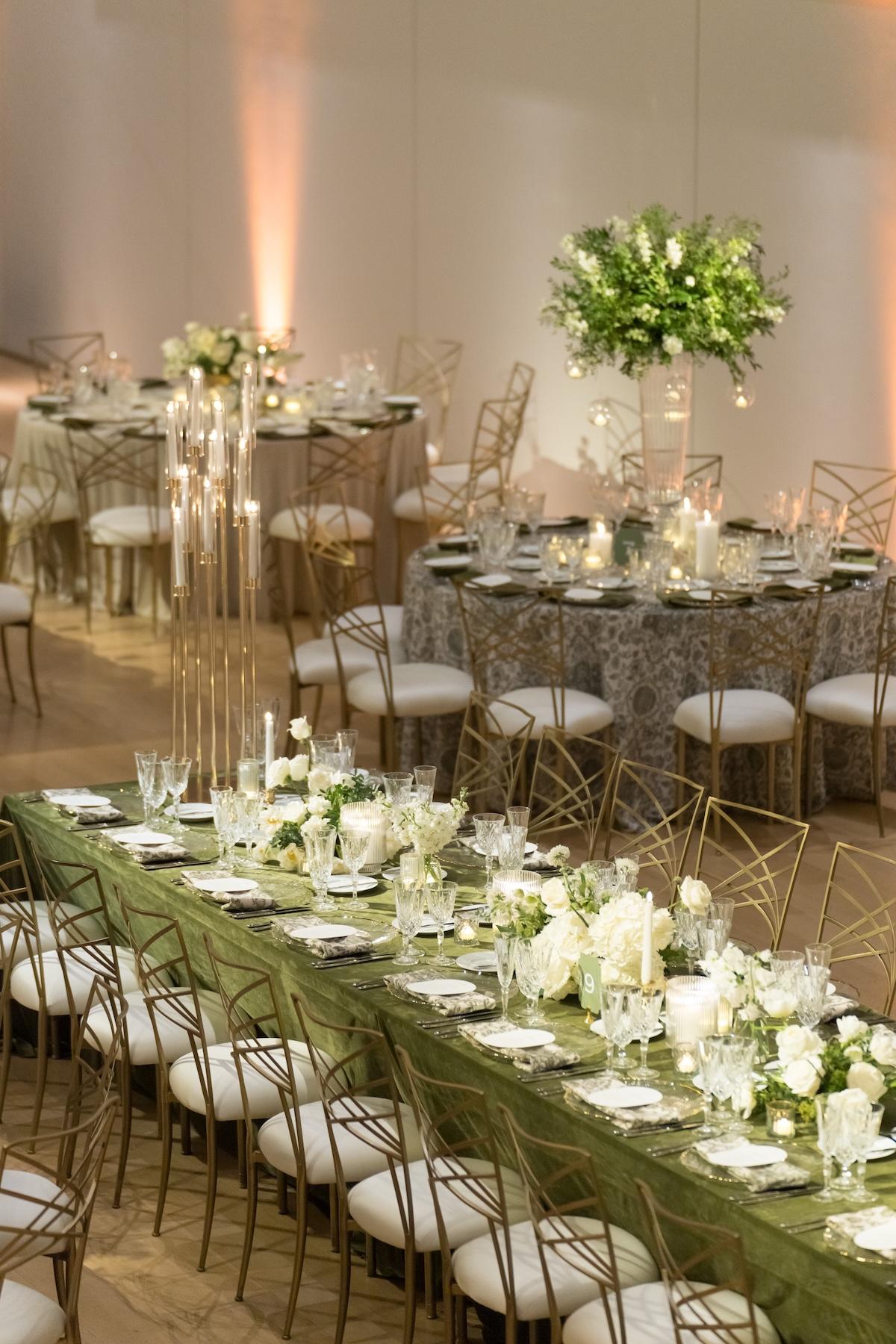 A Romantic Fall Wedding at the Art Institute of Chicago photo 3