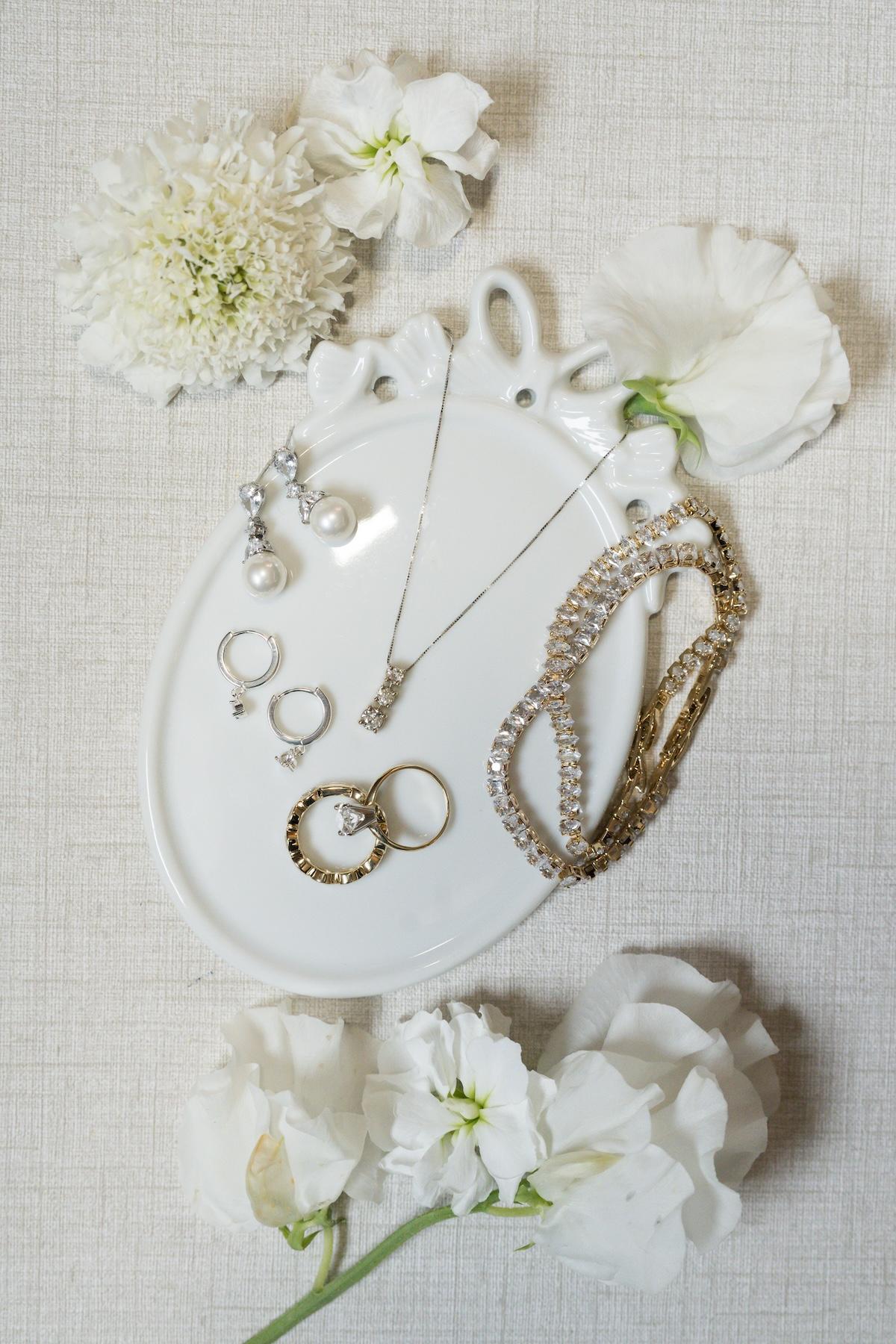 A Romantic Fall Wedding at the Art Institute of Chicago 42