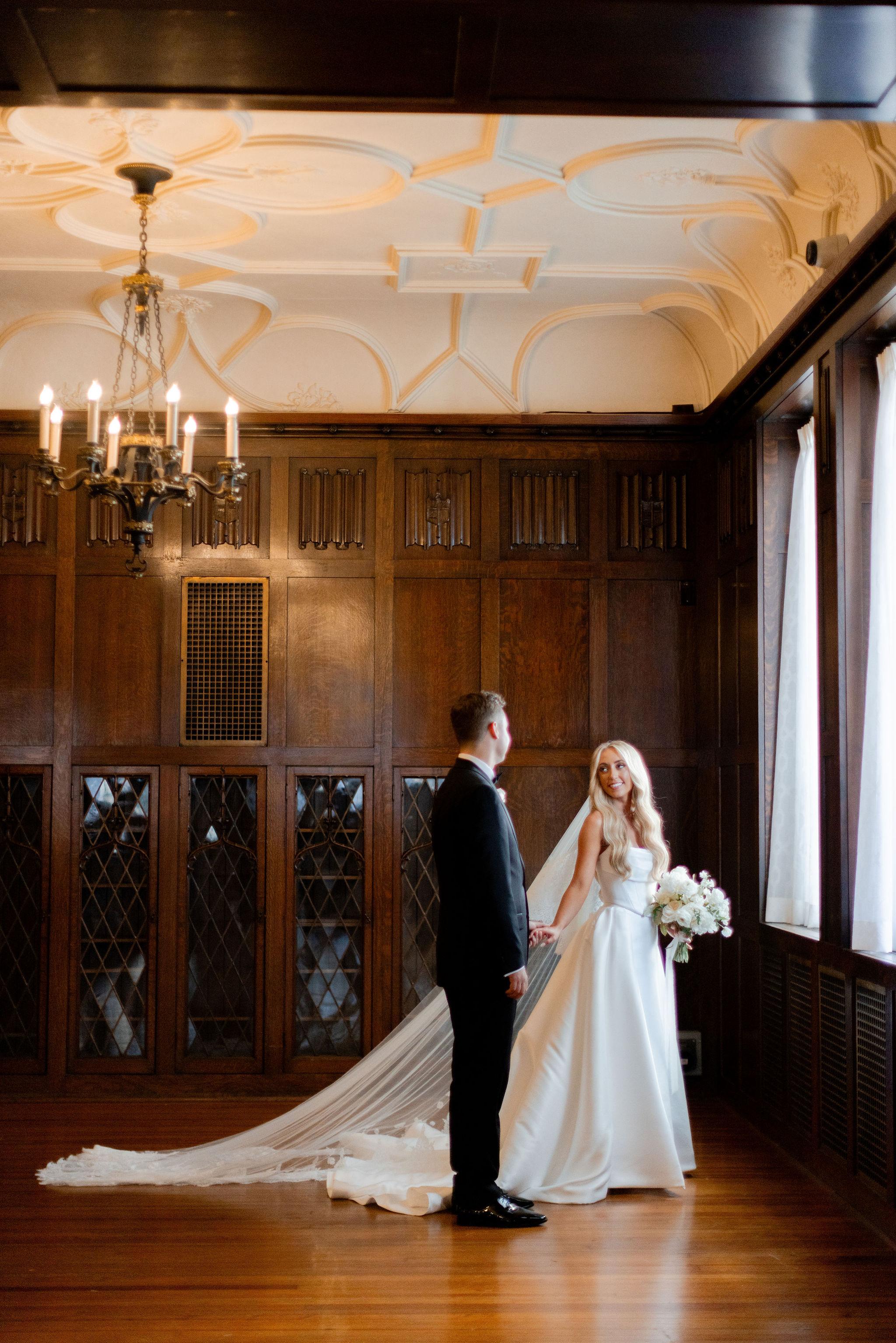 A Vintage Summer Wedding at Hotel Kansas City 36