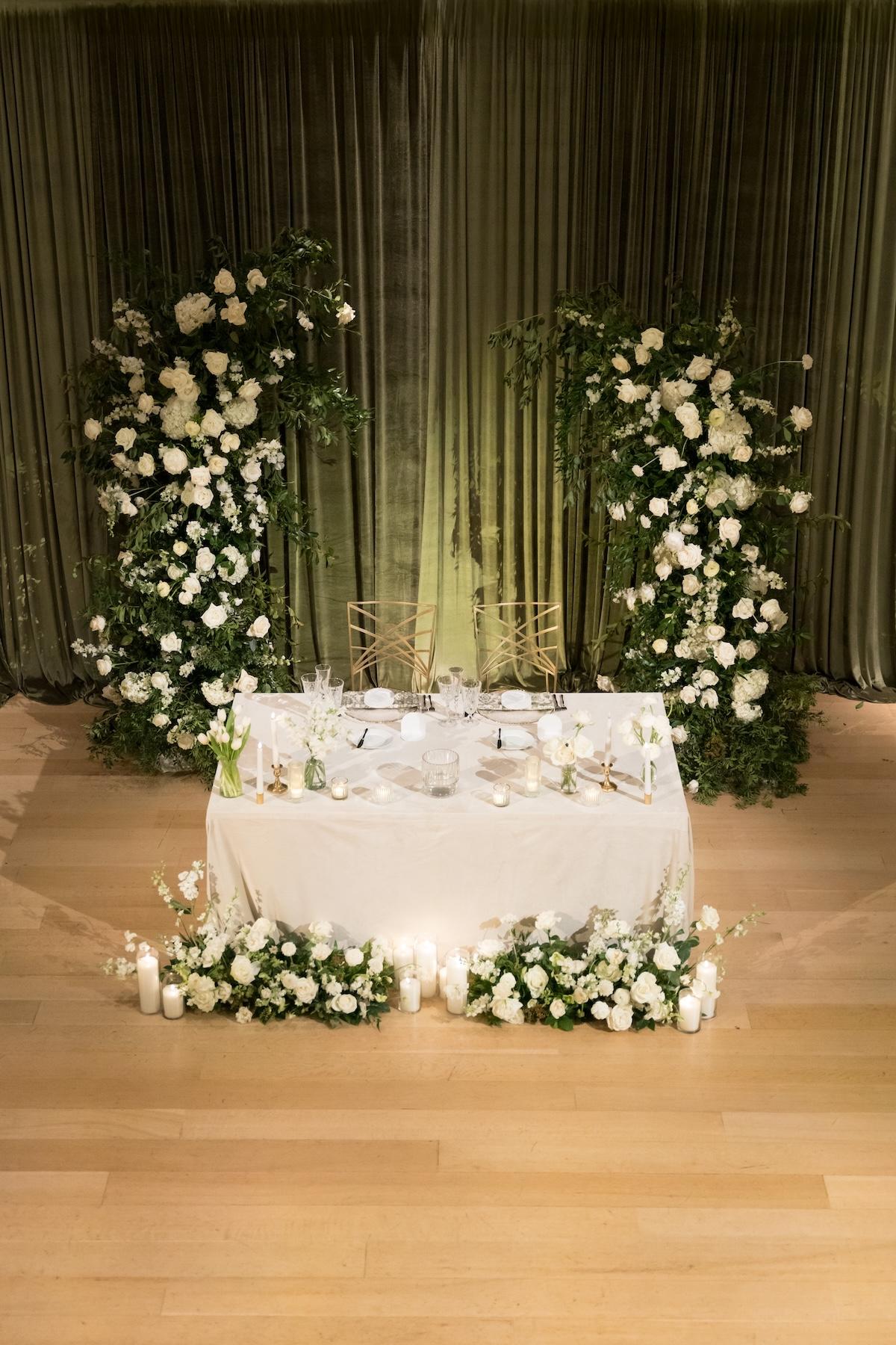 A Romantic Fall Wedding at the Art Institute of Chicago 44