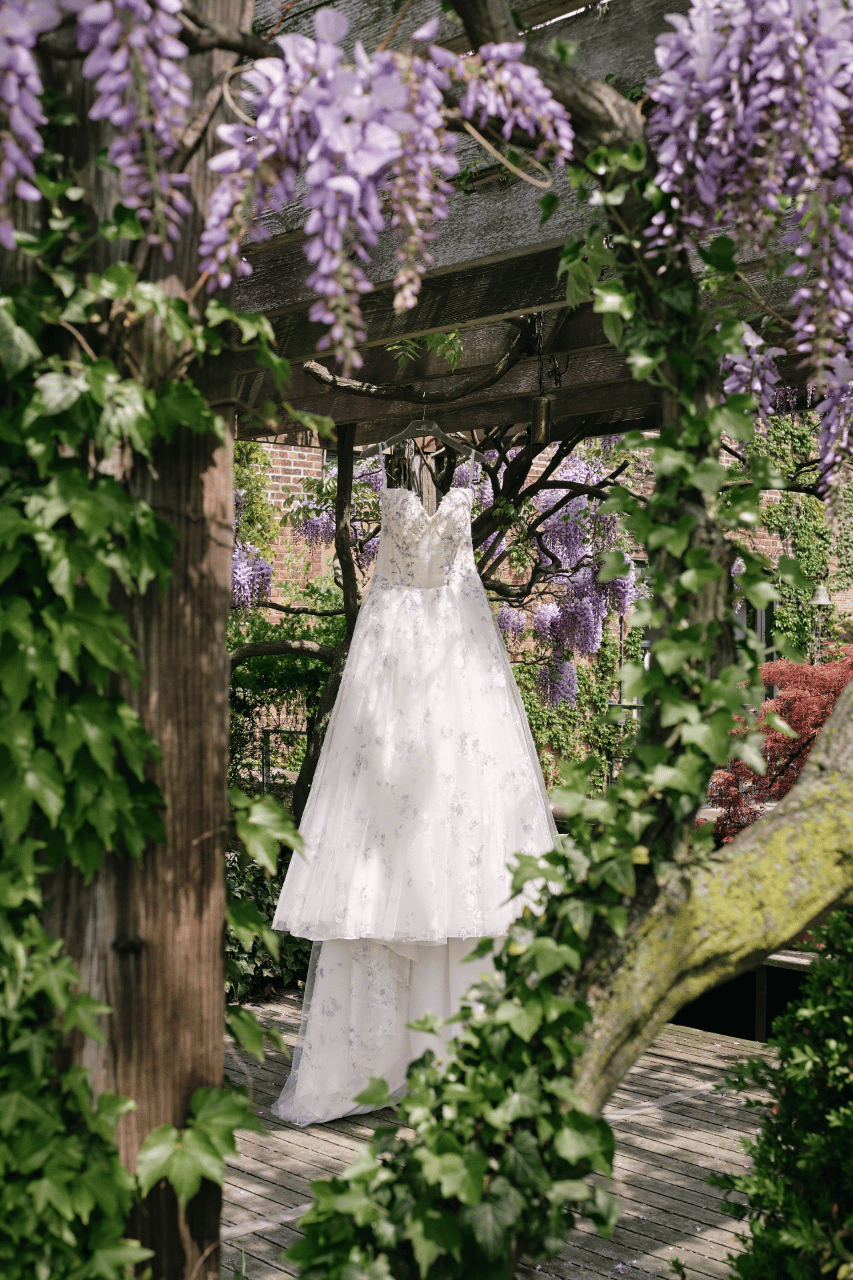 A Modern Spring Wedding at The Foundry photo 3